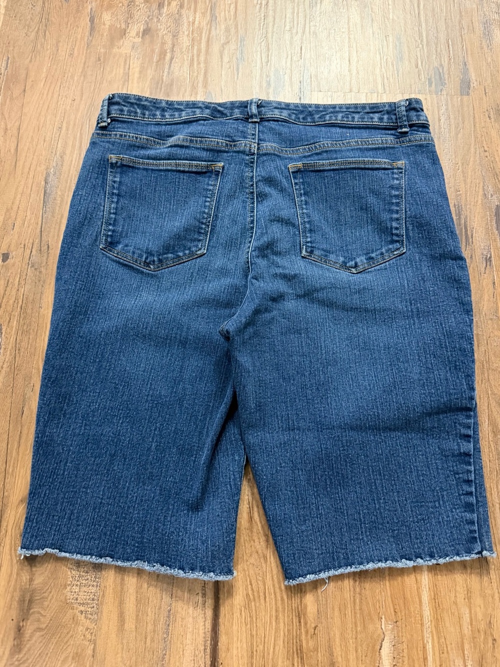 Style & Co. Dark Blue Distressed Frayed Cutoff Denim Women's Bermuda Jean Shorts - Picture 2 of 11